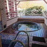 Guest house Hollywood *