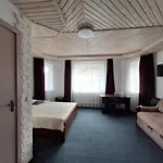 Guest house Hollywood