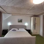 Guest house Hollywood Yaremche
