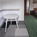 Guest house Hollywood