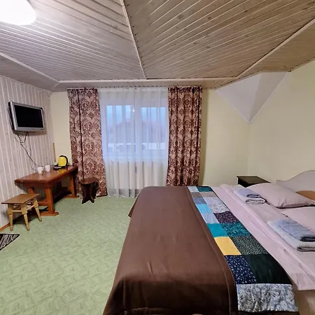 Hollywood * Yaremche