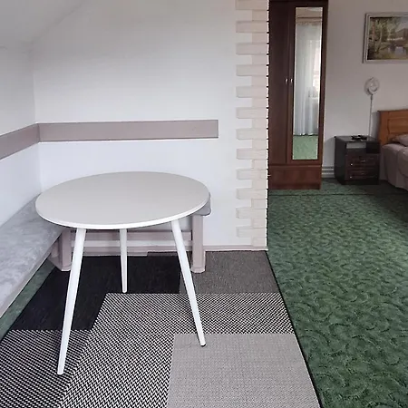 Guest house Hollywood *