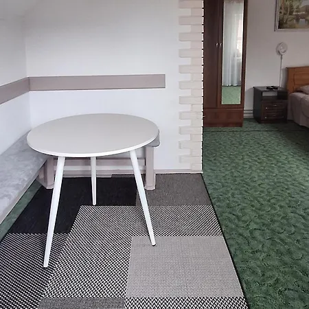 Guest house Hollywood