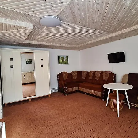Hollywood Guest house