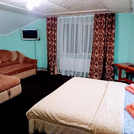 Hollywood Guest house *