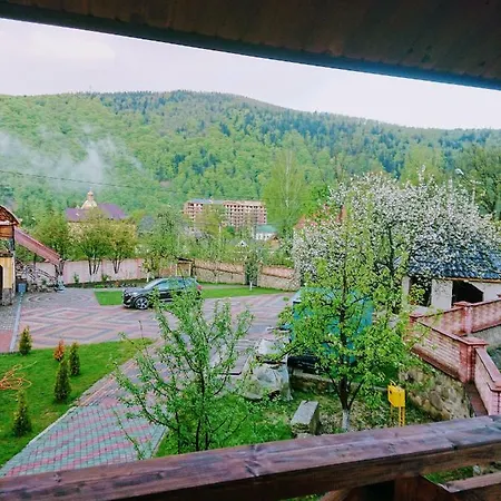 Hollywood * Yaremche