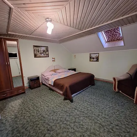 Hollywood Guest house